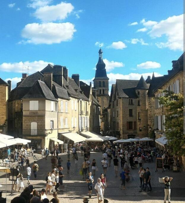 Wonderful House In Sarlat Center With Heated Pool & Jaccuzi Villa Exterior photo